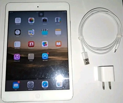 Apple iPad Mini 1st Gen. 16GB, 7.9 in - White - Image 1 of 4