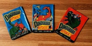 ATTACCO DINOSAURI 1988! - Tutti e 3 gli involucri vuoti..Solo 3 di diversa produzione..Come nuovi - Foto 1 di 2