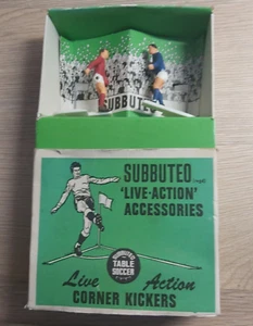*Rare Vintage Subbuteo 'Live Action' Corner Kicker Set~00 Scale C131~Red & Blue* - Bild 1 von 7