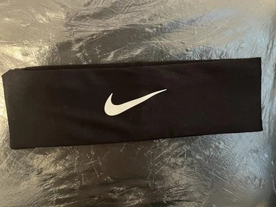 NIKE DIADEMA SUDADERA NEGRO/BLANCO UNISEX Foto 1 de 2