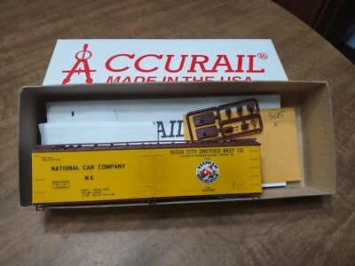 ACCURAIL HO NATIONAL CAR COMPANY SIOUX CITY DRESSED BEEF 40' WOOD REEFER #3015 - Image 1 of 4