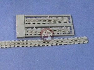 Resicast 1/35 Universal Carrier Resin Tracks & Drive Wheels WWII [Resin] 352285 - Bild 1 von 1