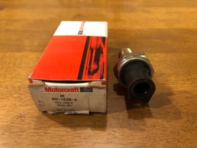 Nuevo de Lote Antiguo 1981-1989 Ford Escort Tempo Topaz Lynx 4 velocidades M/T Interruptor de luz de respaldo Foto 1 de 4