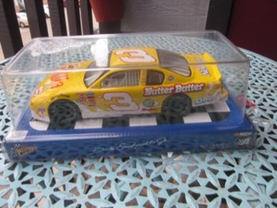 2001 Winner's Circle 1:24 DALE EARNHARDT JR. #3 Nutter Butter yellow Chevy NEW - Image 1 of 4