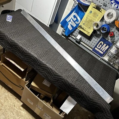 81-87 Chevy GMC C10 Truck Pickup Cab Middle Rear Belt Trim Molding Squarebody OE - Image 1 of 4