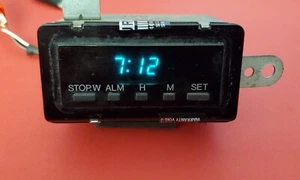 91-94 TOYOTA LAND CRUISER FJ80 FZJ80 INTERIOR DASH DIGITAL CLOCK 83910-60050 OEM - Picture 1 of 11