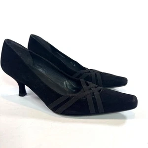 Decolte Stuart Weitzman nere scamosciate tacco basso elasticizzate stile limousine made in Spain 7,5M - Foto 1 di 10