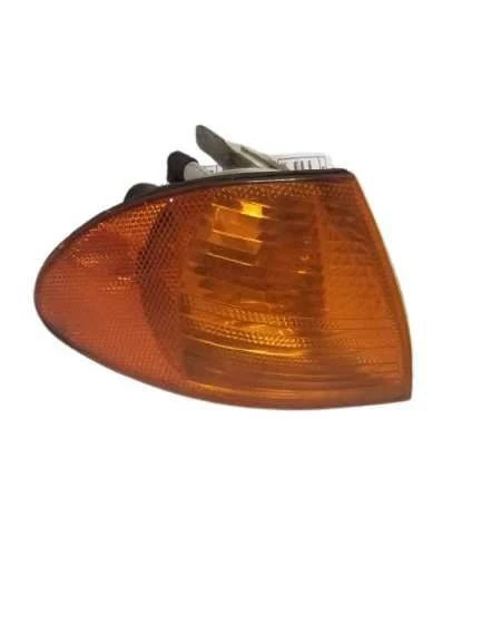 Luz de estacionamiento/esquina de pasajero luz de estacionamiento señal de giro para BMW 323i 316608 99-00 Foto 1 de 4