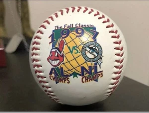 1997 Indians Vs Marlins World Series Commemorative Baseball - - Bild 1 von 2