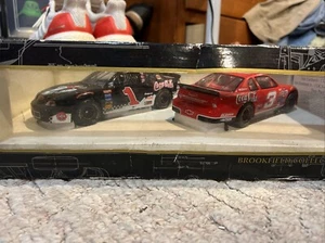 Brookfield Collectors Guild Dale Earnhardt, Jr, 2 Car Twin Happy, Models - Picture 1 of 5
