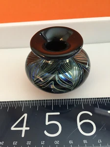 RARE Stacey Glass 1989 Signed MINIATURE VASE Peacock feather style MINT COND - Picture 1 of 12