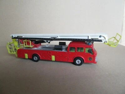 626K Corgi 1126 England Simon Snorkel Chassis Dennis Fire Truck Platform - Image 1 of 4
