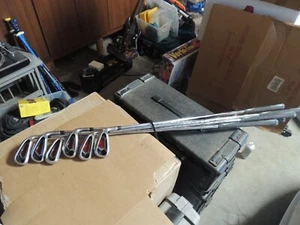 Taylormade Burner Super Launch Iron 4-9 RH Burner 85 Regular Flex Steel G7360 - Picture 1 of 9