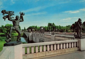 Vigeland Sculptures Oslo NorwayVintage Postcard - Picture 1 of 2