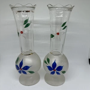 "Par de jarrones Bartlett Collins de 9"" esmerilados pintados a mano flores azules TIENE ASTILLA" - Imagen 1 de 12