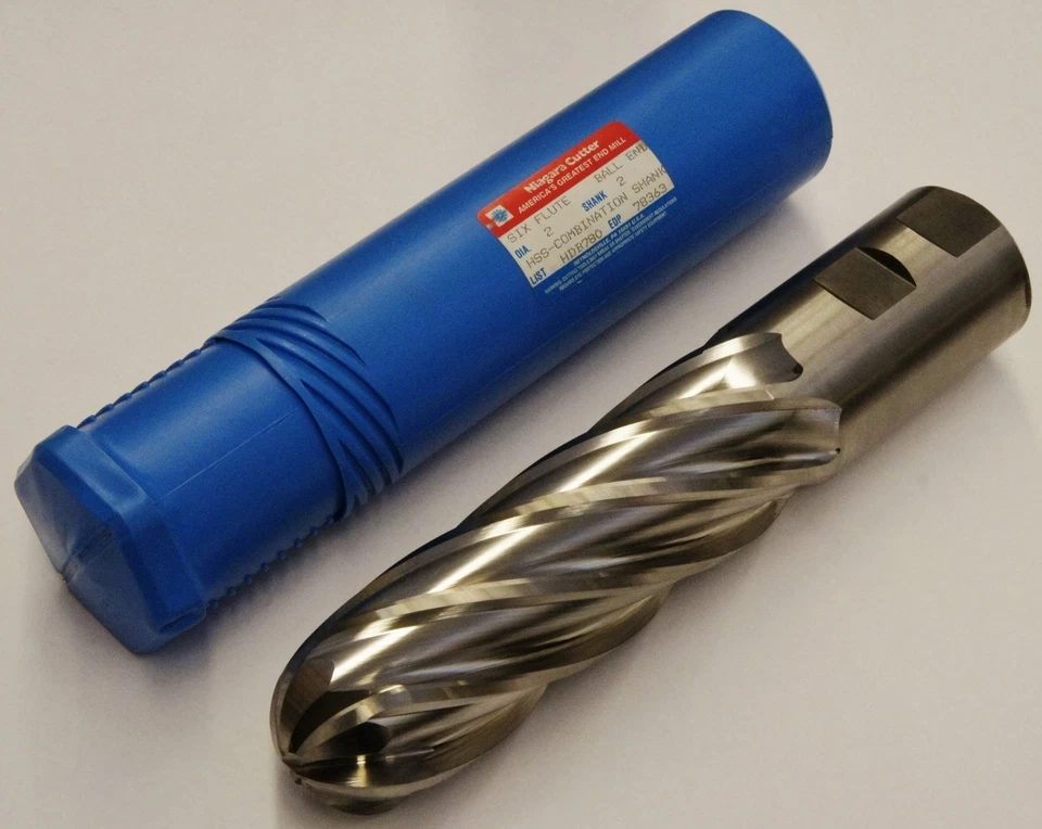 NIAGARA EE. UU. 2” Acabado Extremo Fresador EXTREMO DE BOLA 6 Flauta 2” Vástago CORTE CENTRAL HSS Foto 1 de 1