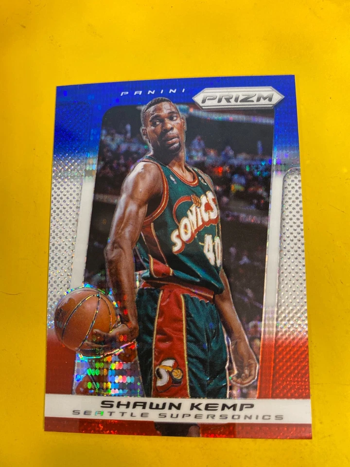 RS8020 2013-14 Panini Prizm Prizms Blue White and Red #72 Shawn Kemp - Image 1 of 1