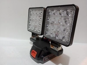 2 x Faretto LED 48W, IP 67 per batterie Black+Decker LI-ION 18V 2-4 A - Foto 1 di 9