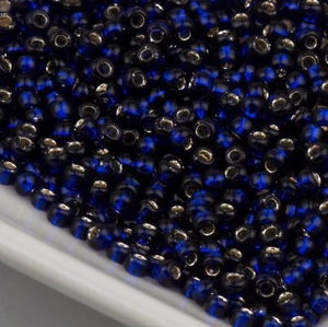 Toho Seed Beads 8/0 Dark Cobalt Blue Silver Lined 15g #28D 10642141 - Picture 1 of 1