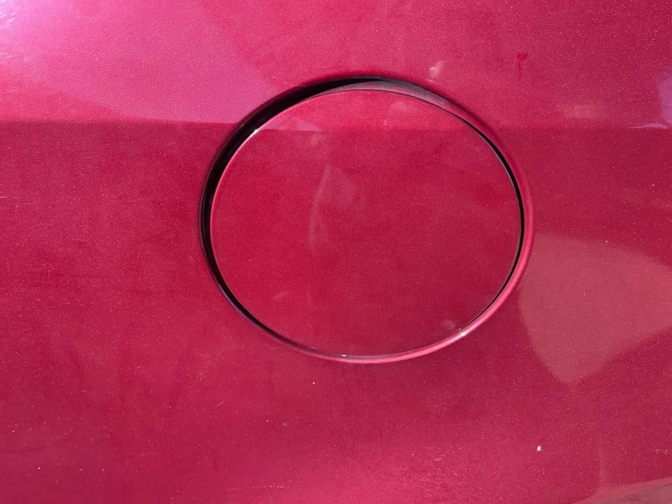 Fuel Tank Filler Gas Door CADILLAC SRX 04 05 06 07 08 09 Foto 1 de 1