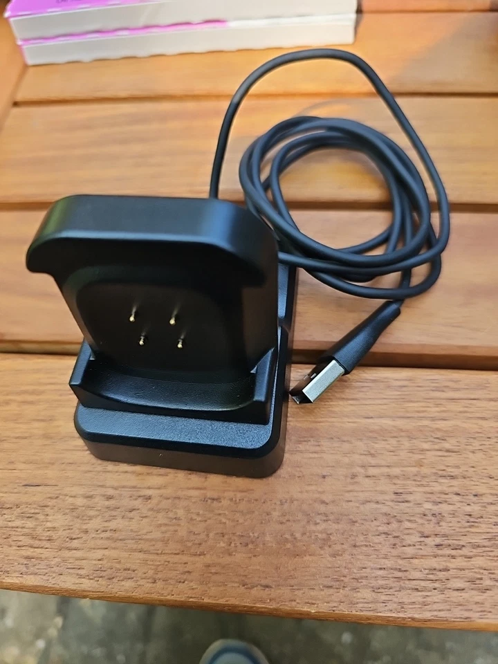 Soporte cargador reloj inteligente ABS base cargador reloj para Fitbit Versa 3 Foto 1 de 1