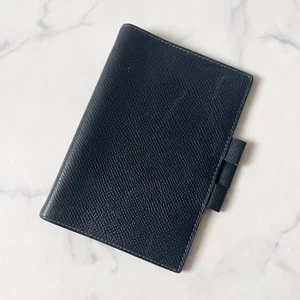 Cubierta de cuero para cuaderno planificador de agenda Hermes azul marino - Imagen 1 de 9