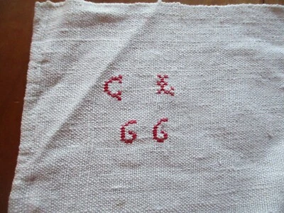 Nappe N°281 en chanvre fin 106 x 165 cm  état d'usage - Photo 1/4