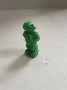 Wendy's Kinder Mahlzeit Spielzeug PVC Baseball Spieler grün Figur Krug 4" 1994 Vintage - Bild 1 von 6