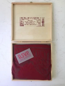 2006 James Blunt Live at the House Of Blues never worn tee shirt in wooden box - Picture 1 of 5