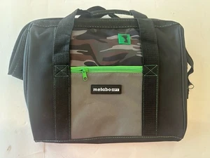 Bolsa de herramientas de lona para contratista Metabo 372294M HPT 14X11X14" atenúa interior - negra/camuflaje - Imagen 1 de 1