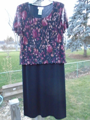 White Stag Short Sleeve Black Dress With Floral Overlay Size 14~Preloved - Image 1 of 3