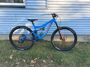 2019 Pivot Switchblade Aluminum custom build - Picture 1 of 12