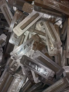 X20 Trinny London Eye2Eye Moon Sample Packs Wholesale Job Lot Bulk Resale MUA - Picture 1 of 1