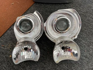 2009 2010 Jeep Commander XK OEM Valeo HID Xenon Projectors **PARTS** - Picture 1 of 3