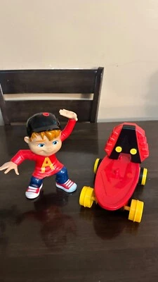  Alvin & The Chipmunks 滑冰技巧 Alvin。 Fisher Price。 轻微使用  — 第 1/4 张图片