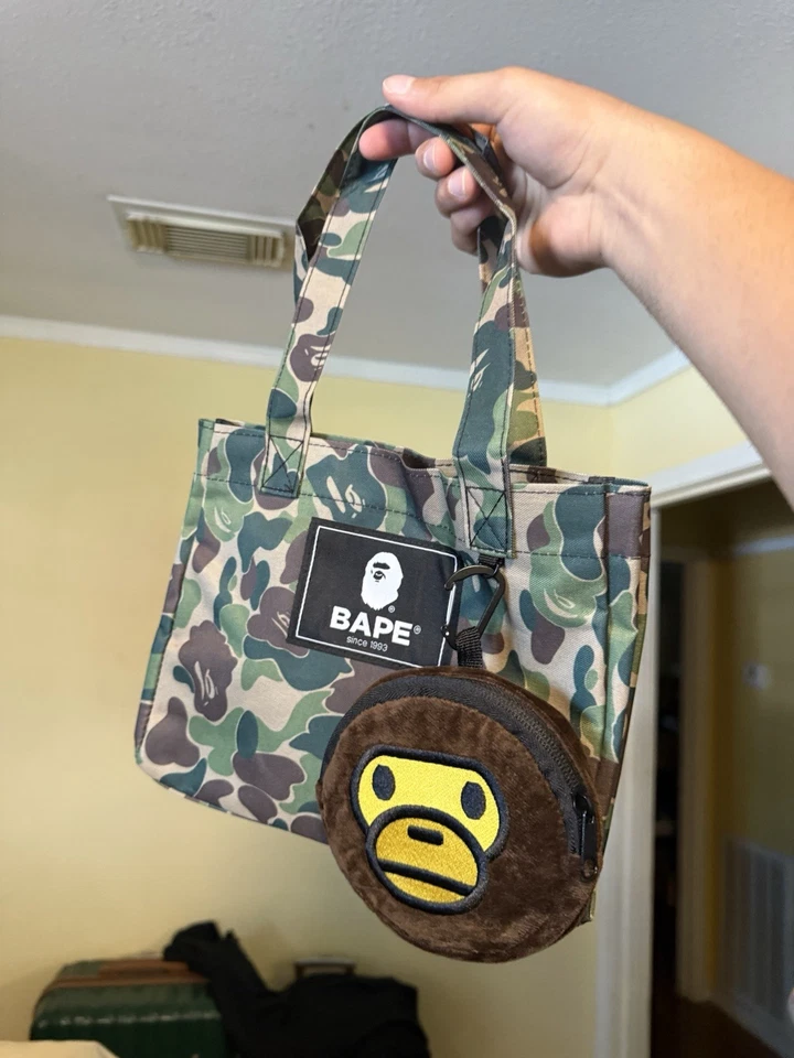 Cartera pequeña Bape A Bathing Ape impecable envío rápido nueva Foto 1 de 2
