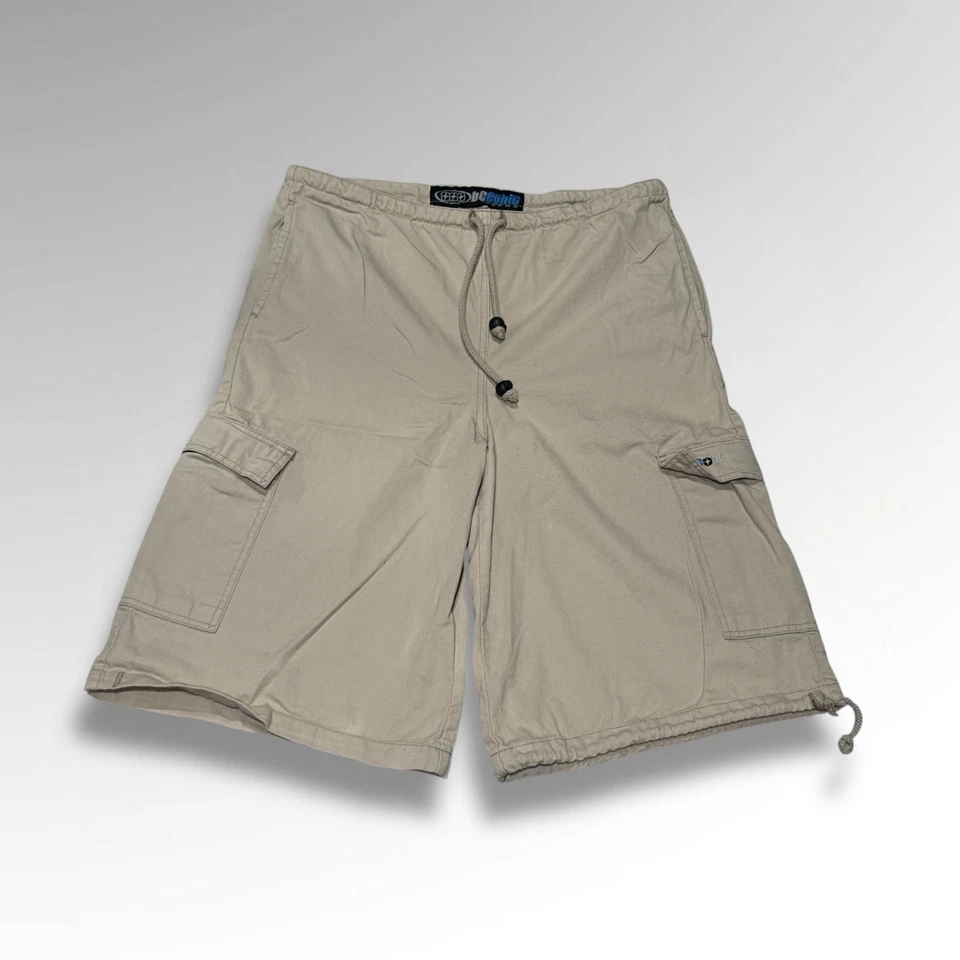Pantalones cortos cargo vintage años 90 BC Ethic holgados caqui Foto 1 de 4
