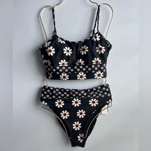 Salt + Cove Juniors' Daisy-Print Midkini Swim Top & Bottoms Size Medium - Picture 1 of 6