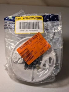 Leviton Plastic Lamp Holder Pull Chain White Model 09870 New - Picture 1 of 2