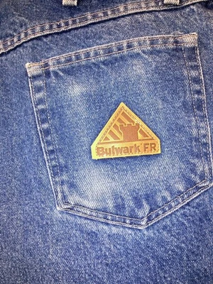 Pantalones de mezclilla 100 % algodón resistentes al fuego Bulwark FR artículos de trabajo talla 35/30 Foto 1 de 4