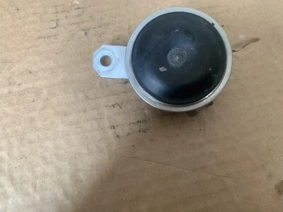 04 05 2004 2005 Suzuki Gsxr 600 750 Horn Signal Beep Beeper Oem - Image 1 of 2