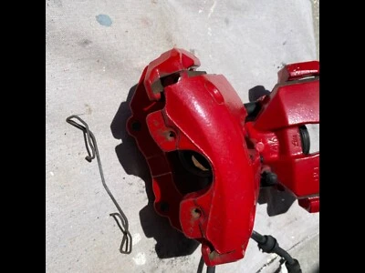 02-04 FORD FOCUS SVT BRAKE CALIPERS AND DRILLED AND SLOTTED ROTORS - Image 1 of 4