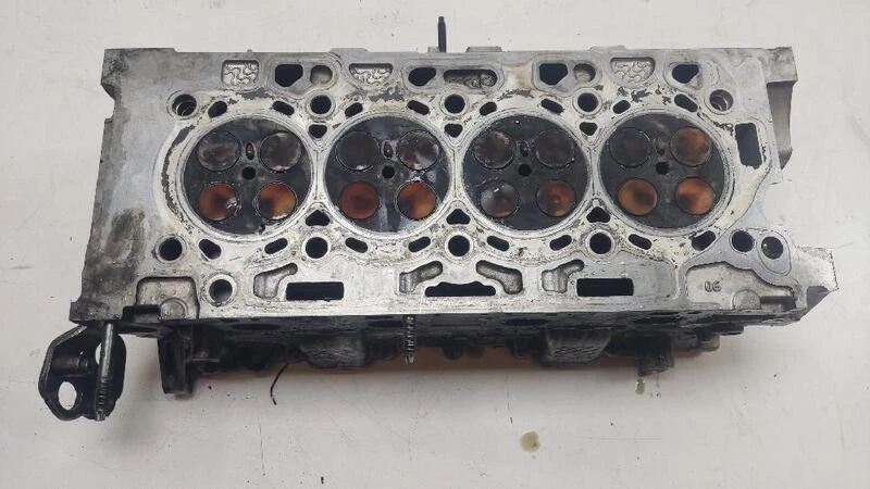 0200EH cylinder head r. 2076869 FOR CITROEN C4 PICASSO EXCLUSIVE 2007 - Image 1 of 4
