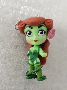 Cryptozoic DC Lil Bombshells: Nerd Block Exclusive Poison Ivy Zipper Pull. - Picture 1 of 3