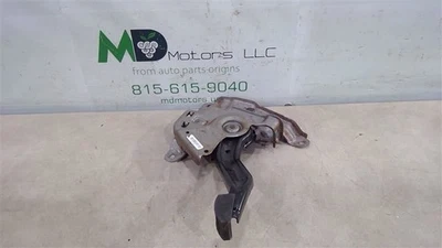 Chevrolet Tahoe 2015-2020 módulo de control de freno de estacionamiento montaje OEM 84459687  Foto 1 de 4