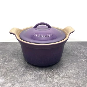 Le Creuset Round Cocotte CASSIS Purple Stoneware Lid 6" 11.26 Small Dutch Oven - Picture 1 of 9