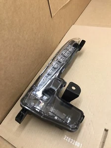 Luz antiniebla derecha derecha Toyota Corolla 2016-2019 lámpara LED OEM diurna 81430-02030 - Imagen 1 de 11