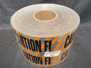 Línea de fibra óptica enterrada debajo de la barricada rollo de cinta detectable subterránea de precaución - Imagen 1 de 4