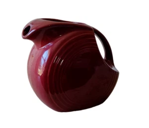FIESTAWARE 64oz Pitcher Large 7 1/4" Scarlet Red Disc 484 Homer Laughlin USA EUC - Picture 1 of 9