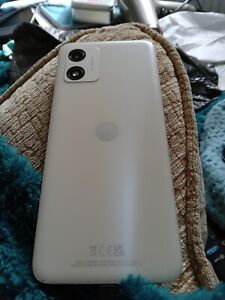 Motorola Moto E13 - 64GB - Ceramic White (Unlocked) (Dual SIM)